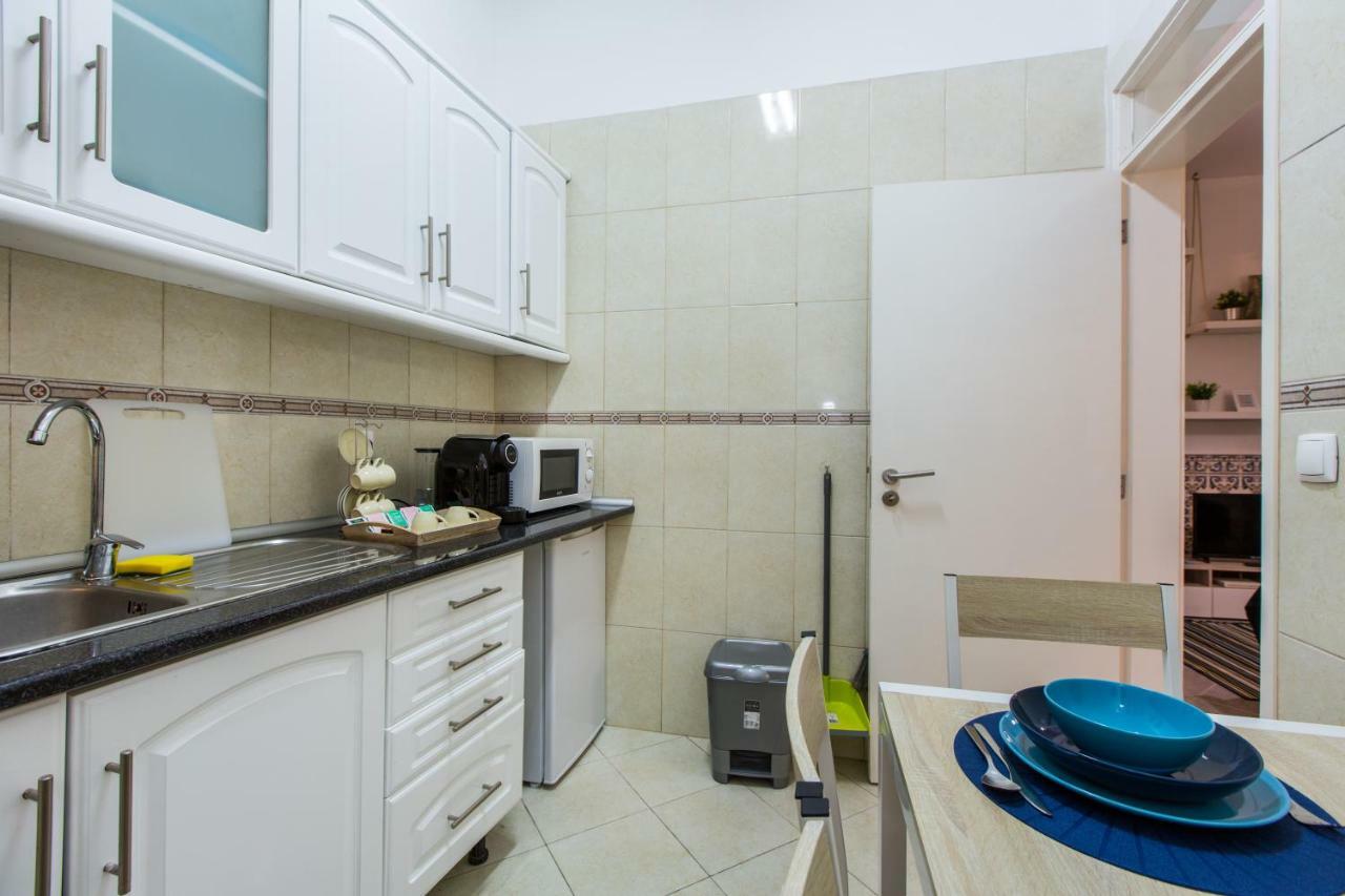 Santos Neighborhood Apartment Lisbon Exterior photo