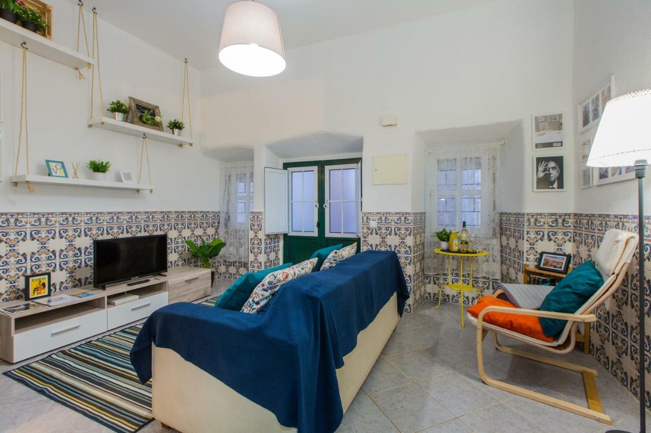 Santos Neighborhood Apartment Lisbon Exterior photo